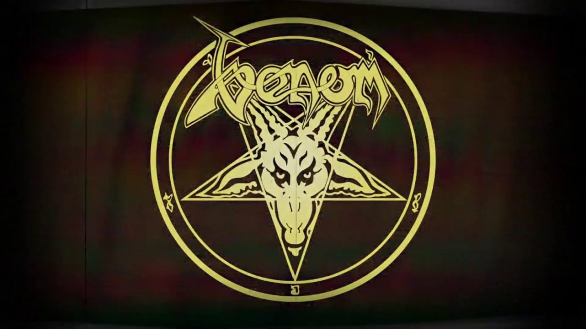 Venom presenta su caja de LPs ‘In Nomine Satanas’ en un cementerio 15616