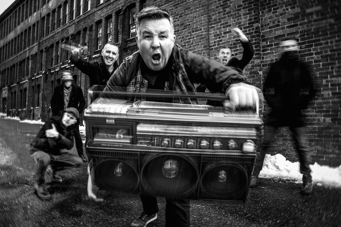DROPKICK MURPHYS Turn Up That Dial