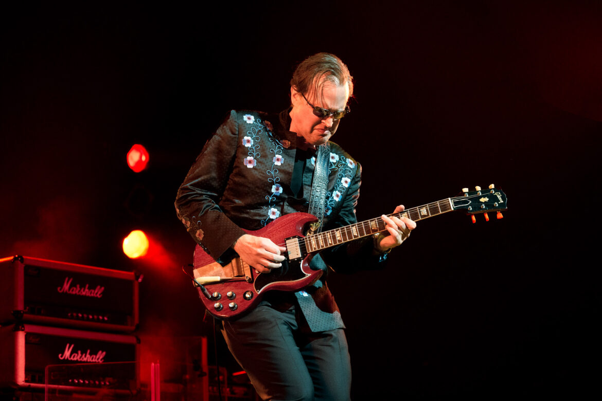 Joe Bonamassa en Directo en Austin Revista This Is ROCK Joe Bonamassa Live from Autin City Limits, The Moody's Theatre