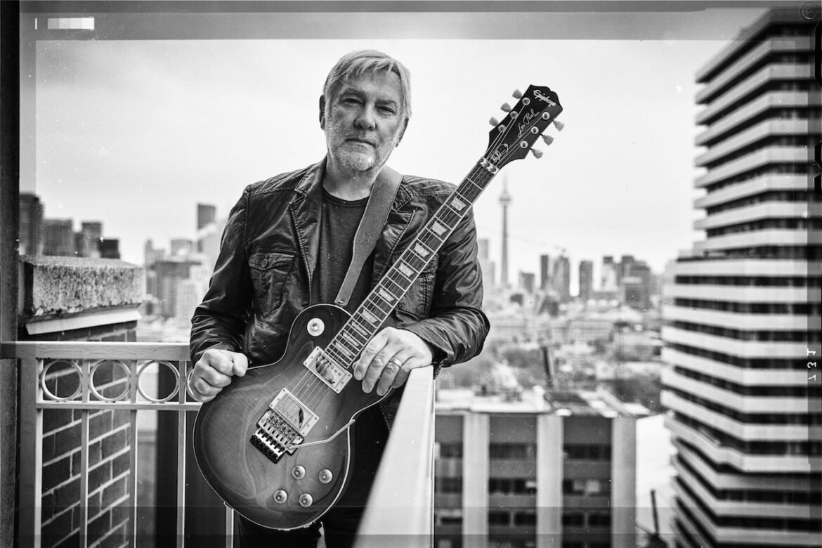 Alex Lifeson Epiphone Les Paul Standard Axcess Alex Lifeson Epiphone Les Paul Standard Axcess | Revista This Is ROCK