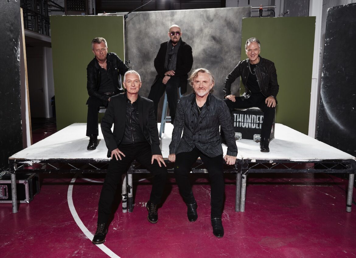 La revista con la música que es importante en tu vida Classic Rock Hard Rock Heavy Metal Prog Rock Blues Thunder Edición Especial