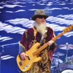 Muere Dusty Hill de ZZ Top La revista con la música que es importante en tu vida Classic Rock Hard Rock Heavy Metal Prog Rock Blues