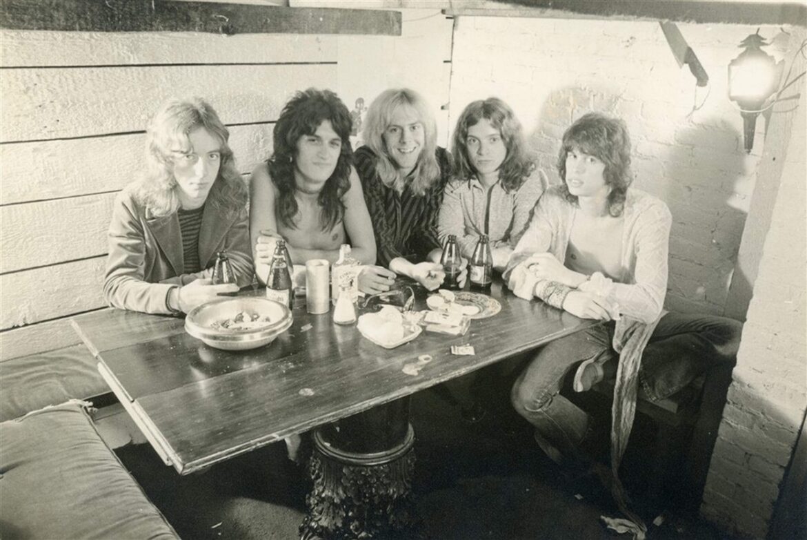 Aerosmith directo de 1971 ‘The Road Starts Hear’ Aerosmith 1971 This Is Rock Revista
