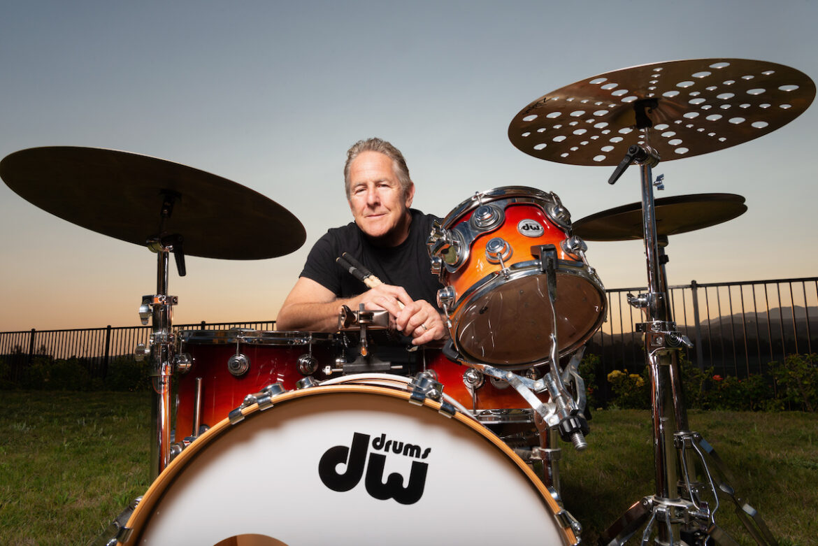 Mark Zonder presenta A-Z Mark zonder. photo by alex solca.