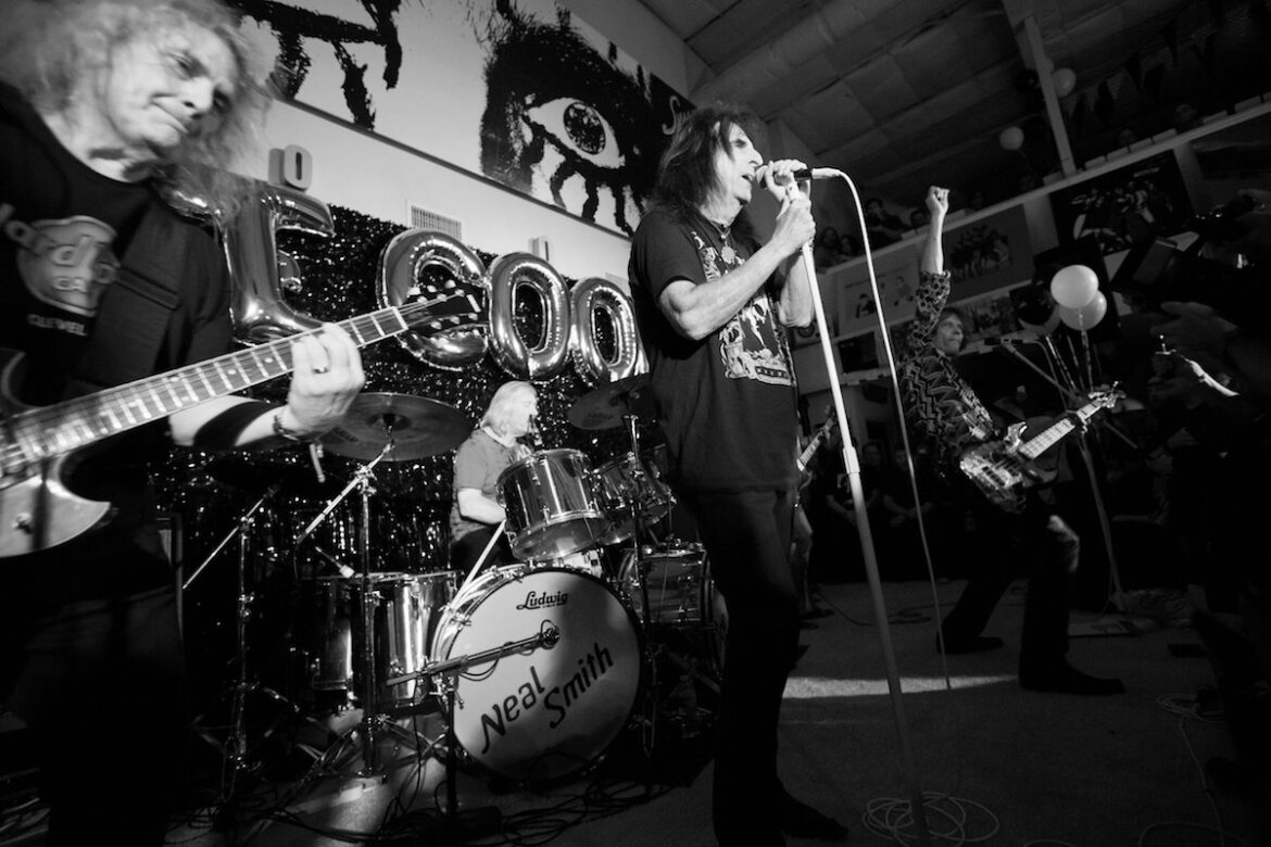 Alice cooper at good records in dallas, texas.photograph by allison v. smith