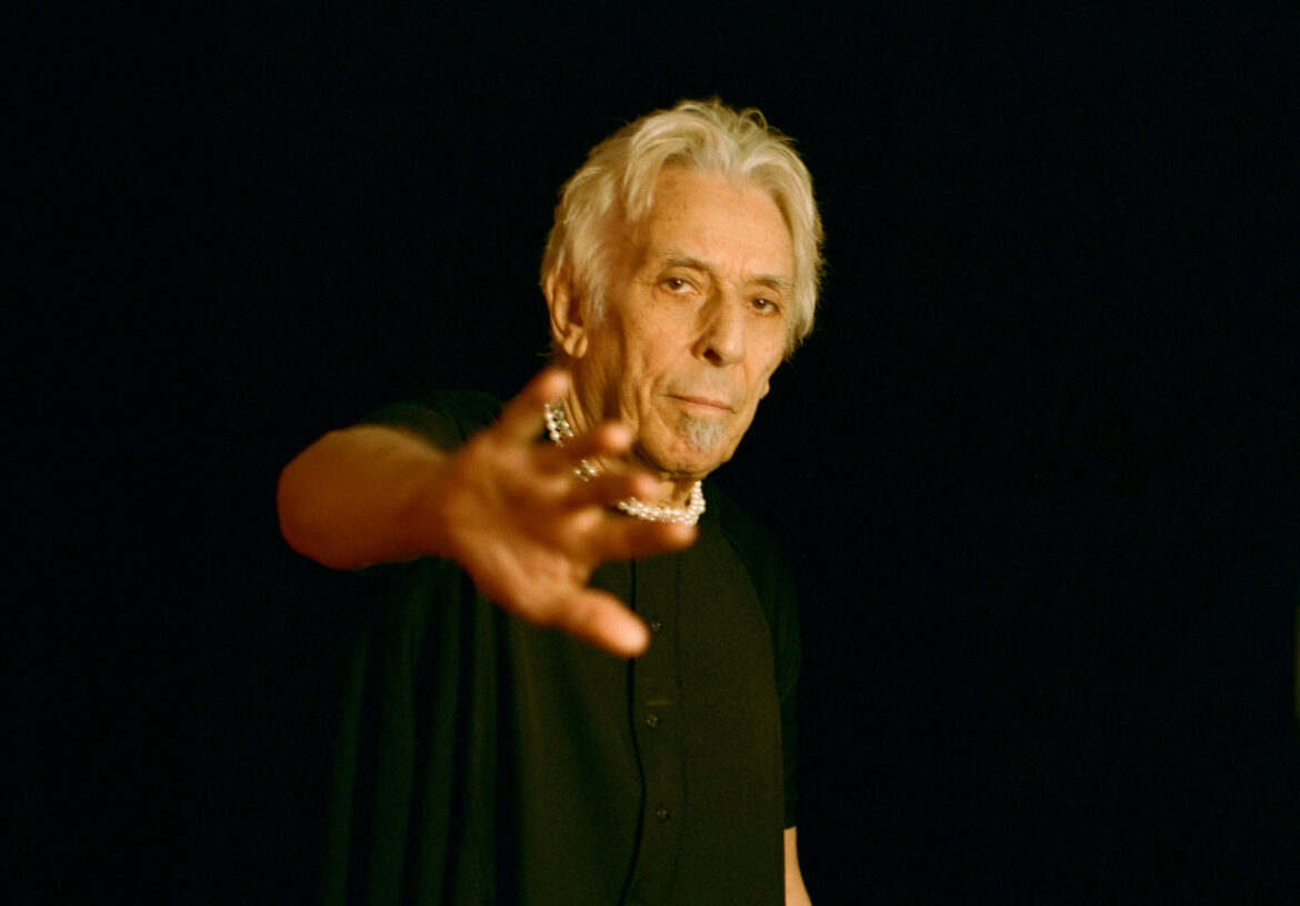 John Cale publica ‘Mercy’ John-Cale | This Is Rock Revista Magazine Rock, Hard Rock, Heavy Metal, Prog, Blues, Folk