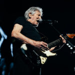 Roger waters the dark side of the moon redux
