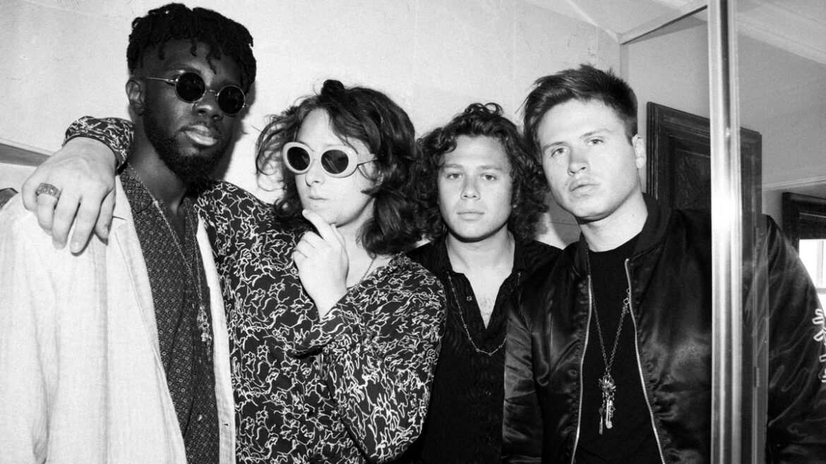 Tempt Modern Rocker Presentan ‘Burn Me Down’ Tempt this is rock revista magazine