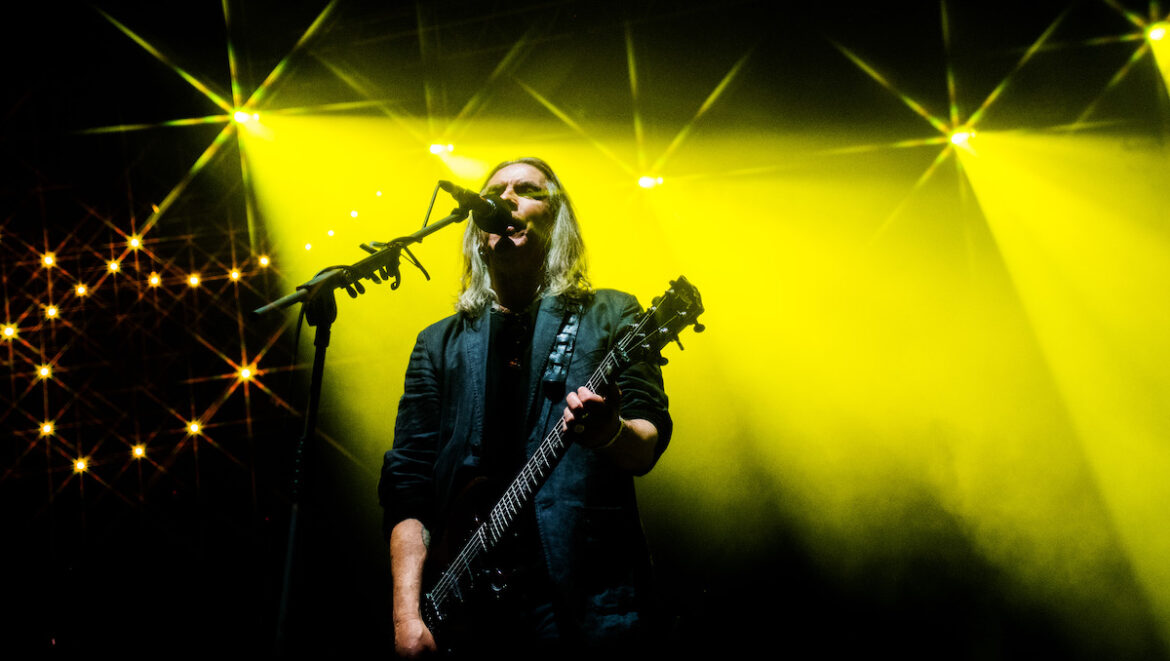 New Model Army & Sinfonia ⚡ This Is Rock Revista Magazine