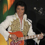 Elvis in concert 77 con bill cherry