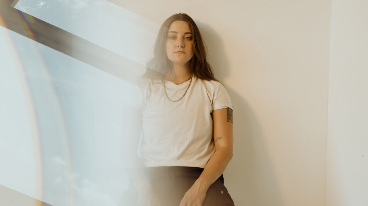 Katie Pruitt presenta en directo 'Worst Case Scenario’ - This Is Rock Revista