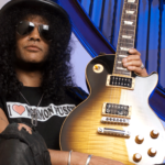 Slash de Guns N’ Roses y Brian Johnson de AC:DC - This Is Rock Revista
