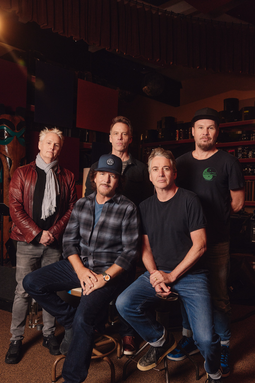 Entrevista de Pearl Jam con Zane Lowe en Apple Music 1
