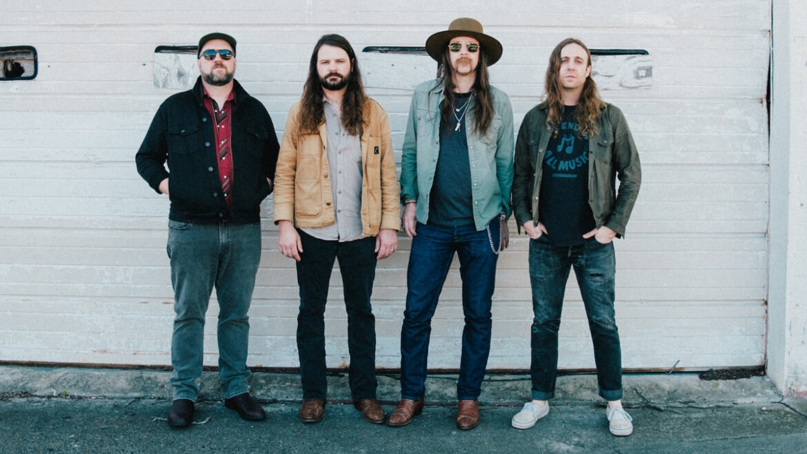 ¡Descubre el primer tema del nuevo álbum de Brent Cobb! 1 Brent Cobb presenta su nuevo álbum