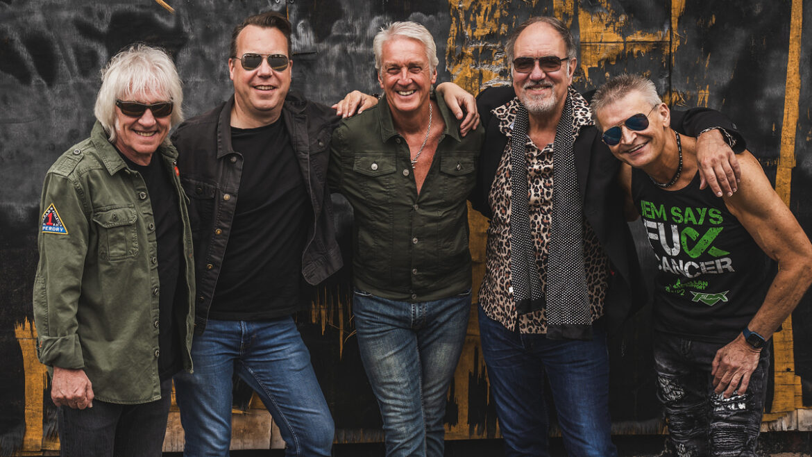 1 fm maestros del melodic rock presentan su nuevo álbum brotherhood