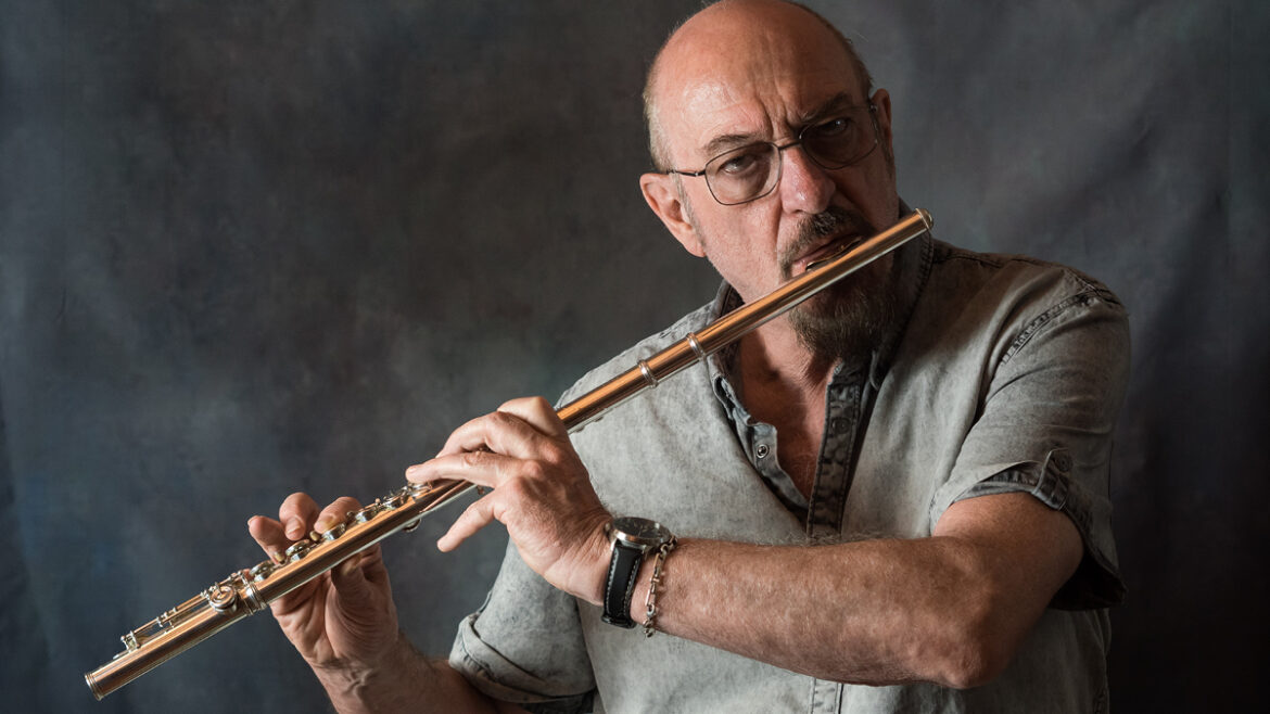 Jethro Tull publica ‘Still Living In The Past’ 1 jethro tull publica still living in the past