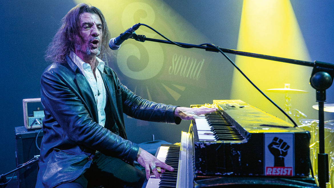 James Leg electrifica la Factoría Cultural de Avilés Rock City 1 James Leg Factoria Cultural Aviles This Is Rock Revista Magazine